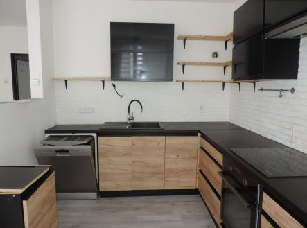 Prodej bytu, 3+1, 60 m² obrázek