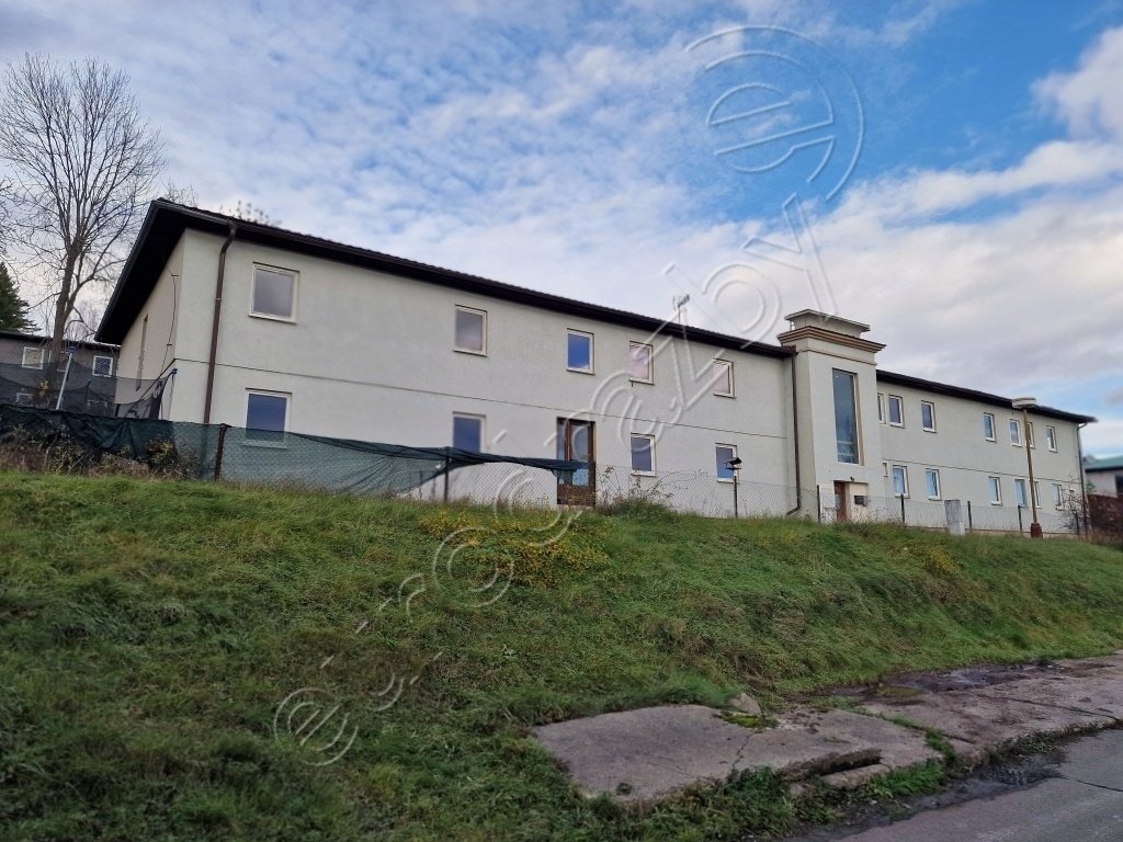 Dražby nemovitosti pro ubytování 750 m², Ostrov