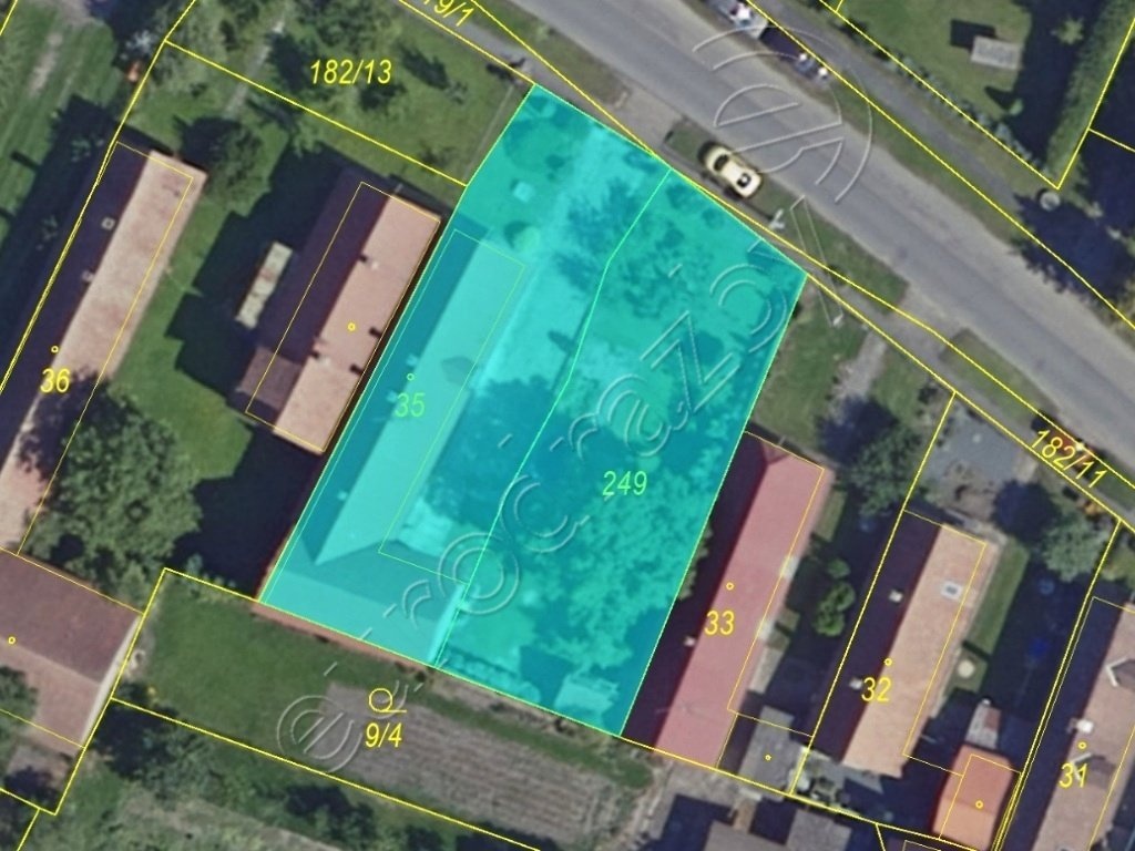 Dražby rodinného domu 68 m², Městec Králové