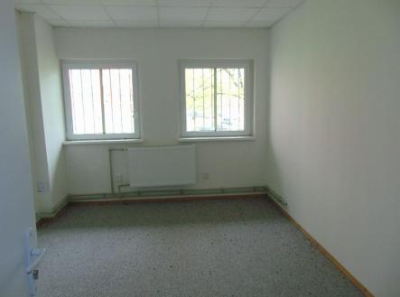 Prodej - obchodní prostor, 2 430 m²