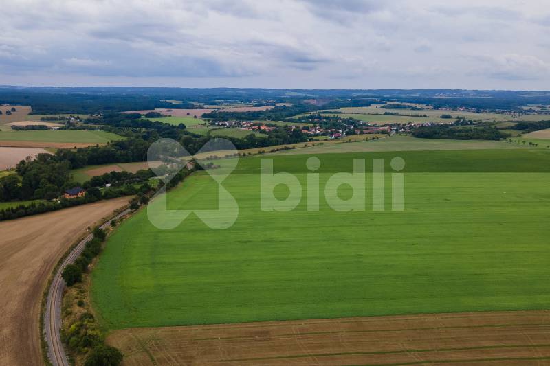 Prodej stavebního pozemku 724 m2 v obci Zaječice