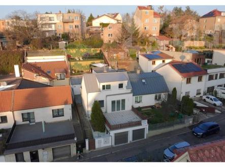 Prodej - dům/vila, 288 m² obrázek