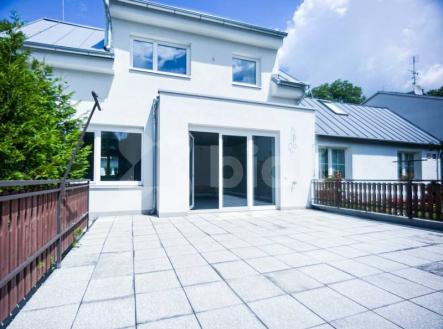 Rodinný dům 4kk + studio + možnost rozšíření  -  nové bydlení na Bílé hoře | Prodej - dům/vila, 288 m²