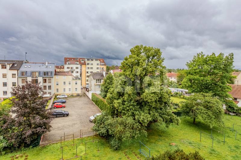 Prosvětlený zděný byt 3+kk s lodžií, Jar. Haška, Č. Budějovice