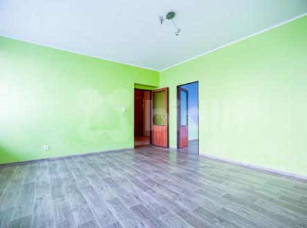 Prodej bytu 3+1 o velikosti 72 m2 + lodžie 6m2 a sklep 4 m2 | Prodej bytu, 3+1, 77 m²