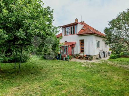 Prodej rodinného domu se zahradou v obci Římov u Českých Budějovic | Prodej - dům/vila, 100 m²