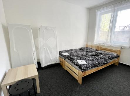 Pronájem pokojů Pardubice-Srnojedská ulice, Svítkov | Pronájem bytu, 1+kk, 20 m²