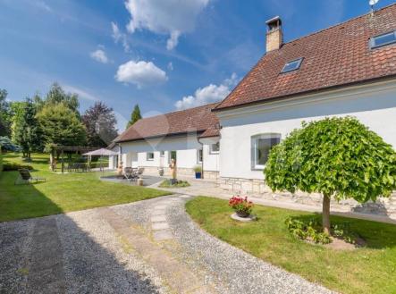 Prodej - dům/vila, 235 m² obrázek