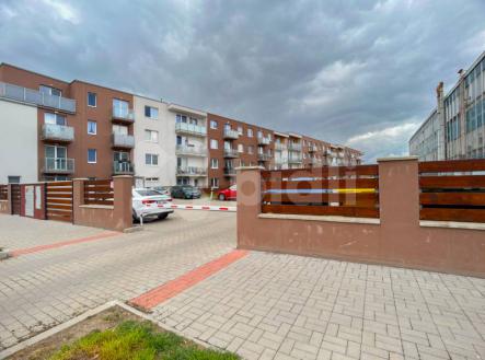 Moderní byt 3+kk s balkonem v Českém Brodě | Prodej bytu, 3+kk, 77 m²