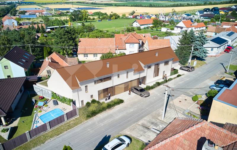 Prodej rodinného domu 4+kk, CPP 158m2, garáž, pozemek 307m2, Zaječí