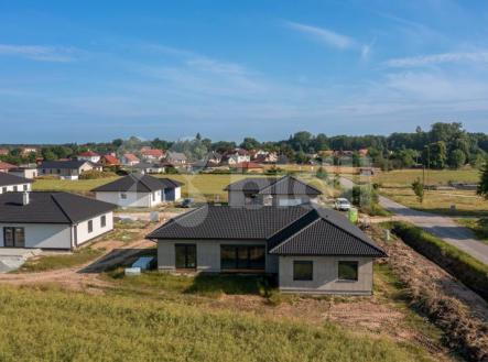 Prodej novostavby rodinného domu 5+kk s velkou zahradou, Dolní Nemojov | Prodej - dům/vila, 122 m²