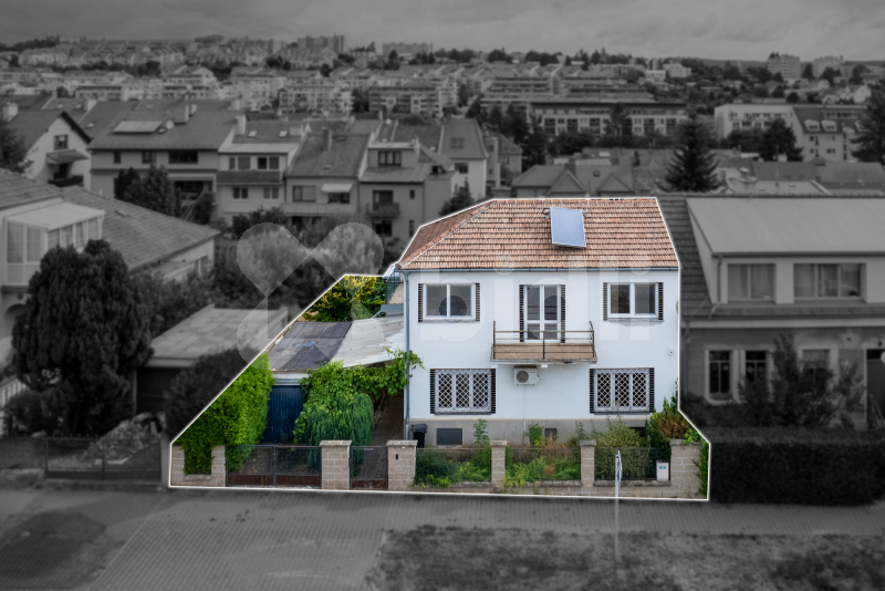 Prodej vícegeneračního RD s garáží a zahradou, Brno, Medlánky