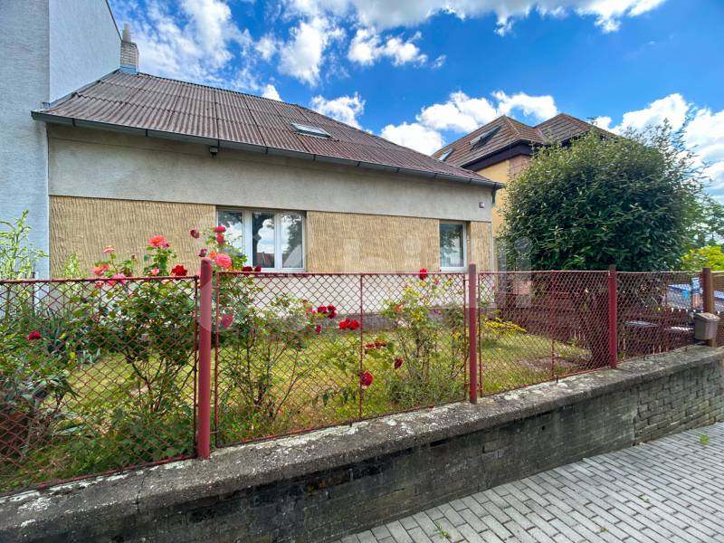 Prodej rodinného domu 80 m2, pozemek 378 m2