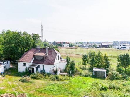 Prodej RD ke komplet. rekon. nebo demolici, na pozemku 8.200 m2, s jezírkem, Dolní Chabry, Praha 8 | Prodej - dům/vila, 190 m²