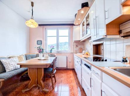 Prodej rodinný dům 3+1, pozemek 852, Kraslice | Prodej - dům/vila, 148 m²