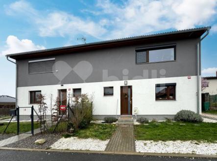 Prodej domu 4+kk (123 m&#178; ) v Šestajovicích | Prodej - dům/vila, 100 m²