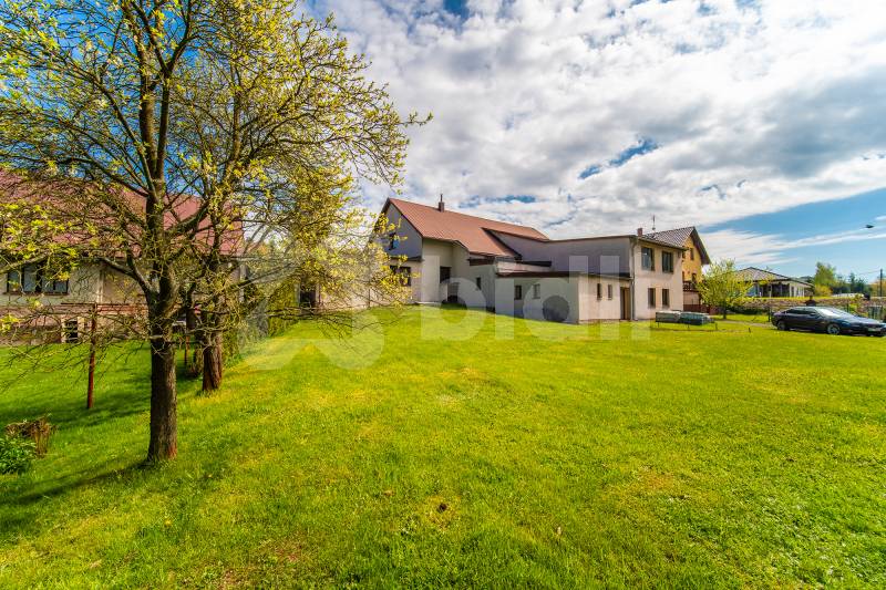 Prodej domu a second handu ve Vrchovině