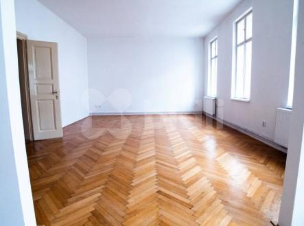 Pronájem prostorného bytu s balkónem v centru Ostravy, ul. Vojanova | Pronájem bytu, 2+1, 102 m²