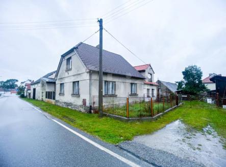 Prodej rodinného domu 3+1 v Olešnici u Trhových Svinů, 264 m2 | Prodej - dům/vila, 120 m²