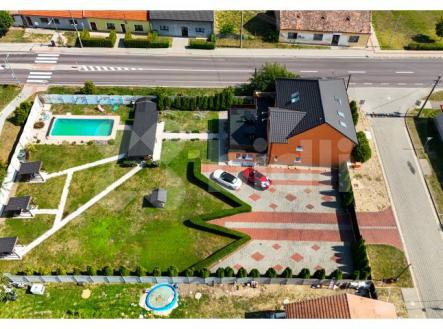 Prodej penzionu Hevlín | Prodej - penzion, 350 m²