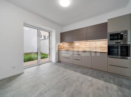 Pronájem bytu 2+1 56m2 se vstupem na zahradu Dvůr Králové ul. Tylova | Pronájem bytu, 2+1, 59 m²