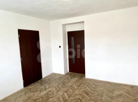 Pronájem bytu 2+1, 60 m2, ulice Dlouhá, Prachovice | Pronájem bytu, 2+1, 65 m²