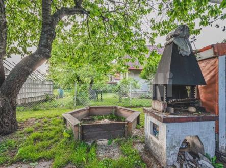 Prodej chaty v žádané lokalitě Třebeš, Hradec Králové | Prodej - chata/rekreační objekt, 50 m²