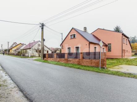 Prodej domu 5+2 po rekonstrukci, obytná plocha 245 m2 , pozemek 841 m2 | Prodej - dům/vila, 245 m²