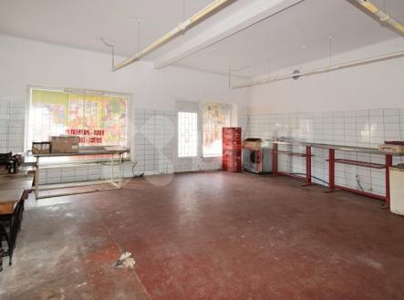 Prodej bývalého řeznictví a uzenářství s navazující stodolou v Sadské | Prodej - pozemek, ostatní, 498 m²