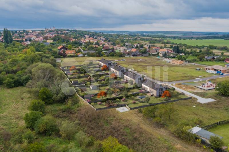 Pozemek pro stavbu rodinného domu 1764m2, Smečno, okr. Kladno