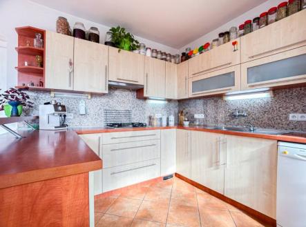 fotky 1 | Prodej - dům/vila, 173 m²