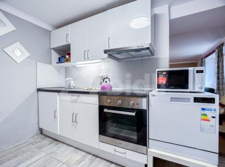 Prodej rodinného domu 134 m2, pozemek 1777 m2, Domoušice, Louny | Prodej - dům/vila, 90 m²