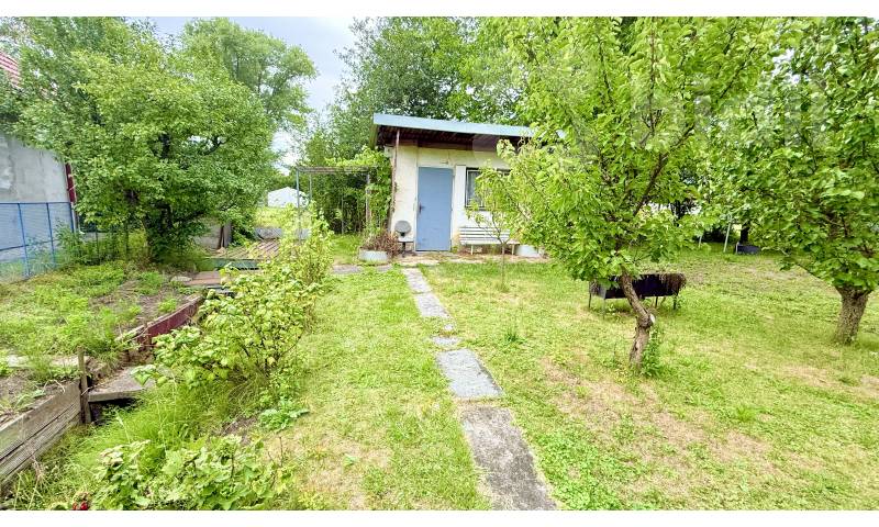 Prodej zděného zahradního domku se zahradou v zah., kolonii Radost - Dukla