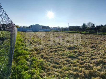 Prodej Stavebního pozemku 1.216 m2; s kompletními inženýrskými sítěmi v Dolní Lukavici | Prodej - pozemek pro bydlení, 1 216 m²