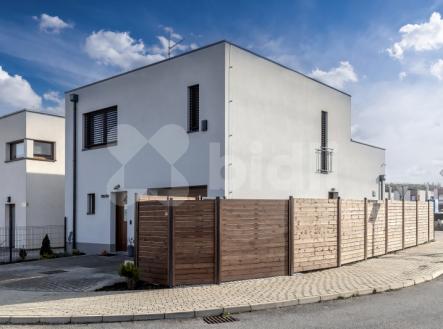 Rodinný dům Praha, Hostavice | Prodej - dům/vila, 160 m²