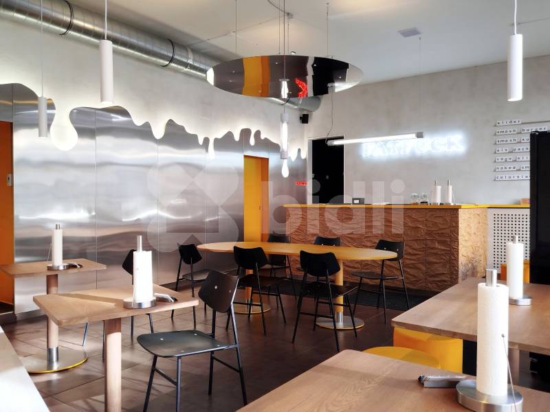 Prodej prostor se zavedenou restaurací 150 m2 - ul. Hybešova, Brno