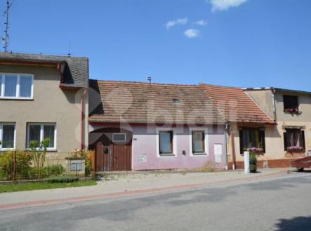 Prodej rodinného domu 120 m2, pozemek 684m2 | Prodej - dům/vila, 90 m²