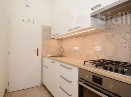 Byt 2+kk, 42 m2, cihla, OV, Praha Vinohrady | Prodej bytu, 2+kk, 42 m²