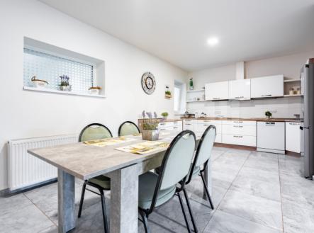 Prodej, dům 454 m2, pozemek 1481 m2, Přestanov | Prodej - dům/vila, 454 m²