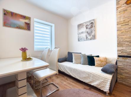 Prodej rodinného domu v obci Kvasiny s pozemkem 1045m2 !!! ZLEVNĚNO !!! | Prodej - dům/vila, 68 m²