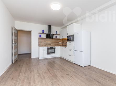 Pronájem bytu 2kk, 47 m2, Toužimská, Praha 9 | Pronájem bytu, 2+kk, 47 m²