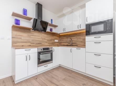 Pronájem bytu 2kk, 47 m2, Toužimská, Praha 9 | Pronájem bytu, 2+kk, 47 m²