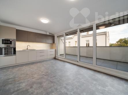 Pronájem bytu 3+KK 67m2 s terasou Dvůr Králové ul. Tylova | Pronájem bytu, 3+kk, 71 m²