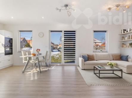Prodej rodinného domu 185 m&#178; ve Stratově | Prodej - dům/vila, 160 m²