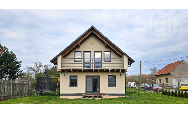 Prodej rodinného domu 185 m&#178; ve Stratově