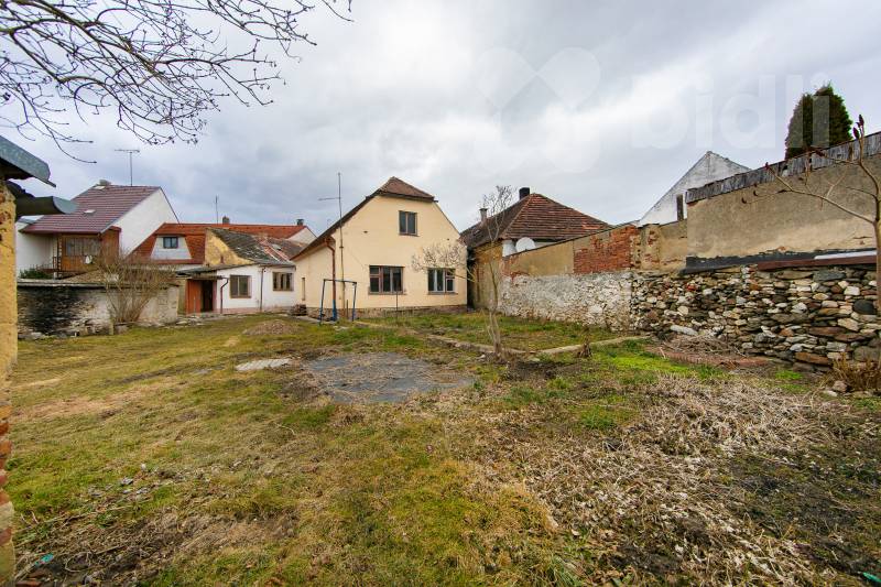 Dům s pozemkem 946 m2 Horažďovice