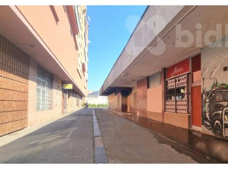 Prodej - obchodní prostor, 100 m² obrázek