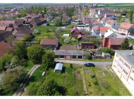 Prodej garáže, 19 m2, OV, Kněževes, ul. Štrosova | Prodej - malý objekt/garáž