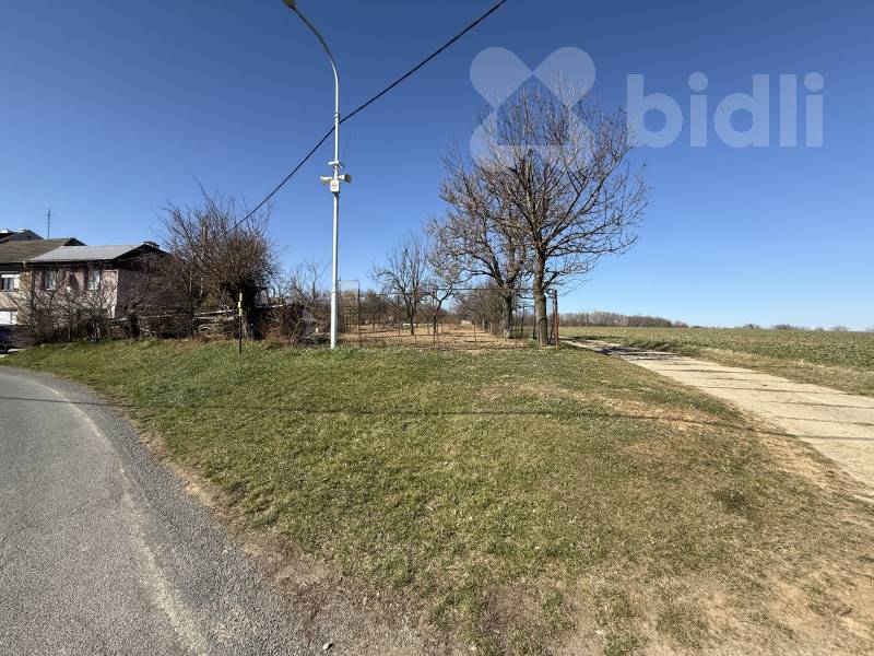 Prodej stavebního pozemku o výměře 1000 m2 v obci Zdislavice, okres Kroměříž
