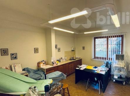 Pronájem komerčního prostoru 78m2 Cakov | Pronájem - obchodní prostor, 78 m²